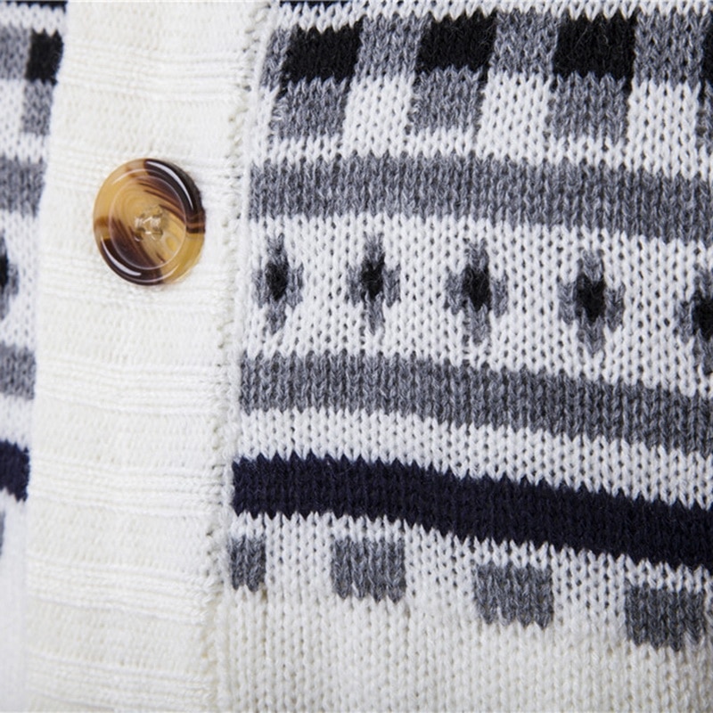 Men's Snowflake Knitted Cardigan