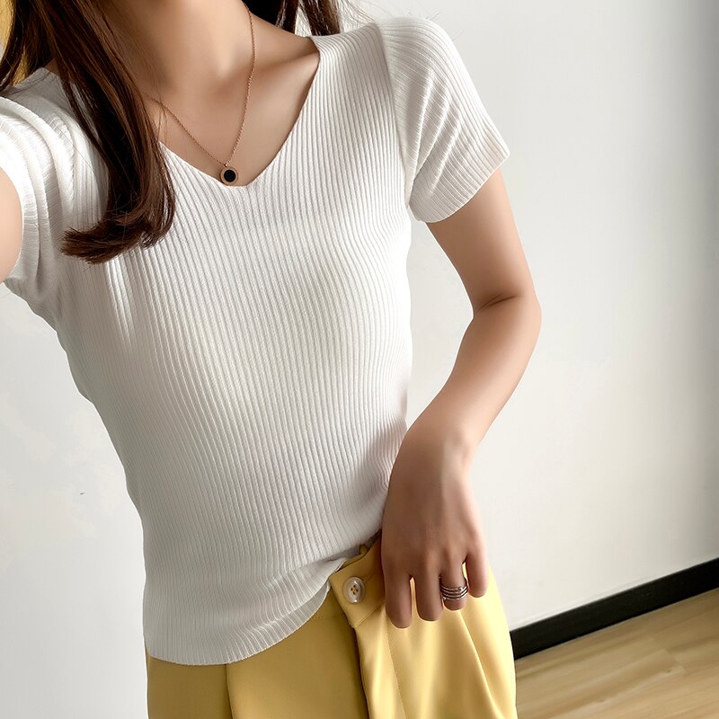 Women's Knitted V-Neck Basic Slim Top