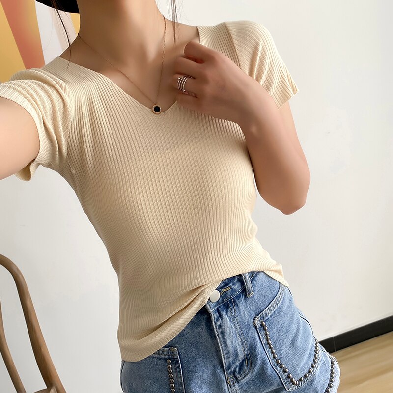 Women's Knitted V-Neck Basic Slim Top