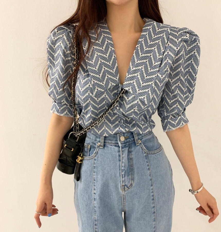 Vintage Striped Puff Sleeve Blouse